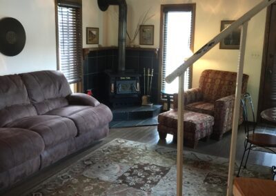 Riverside Retreat Cabin Indoor Grandroom Corner